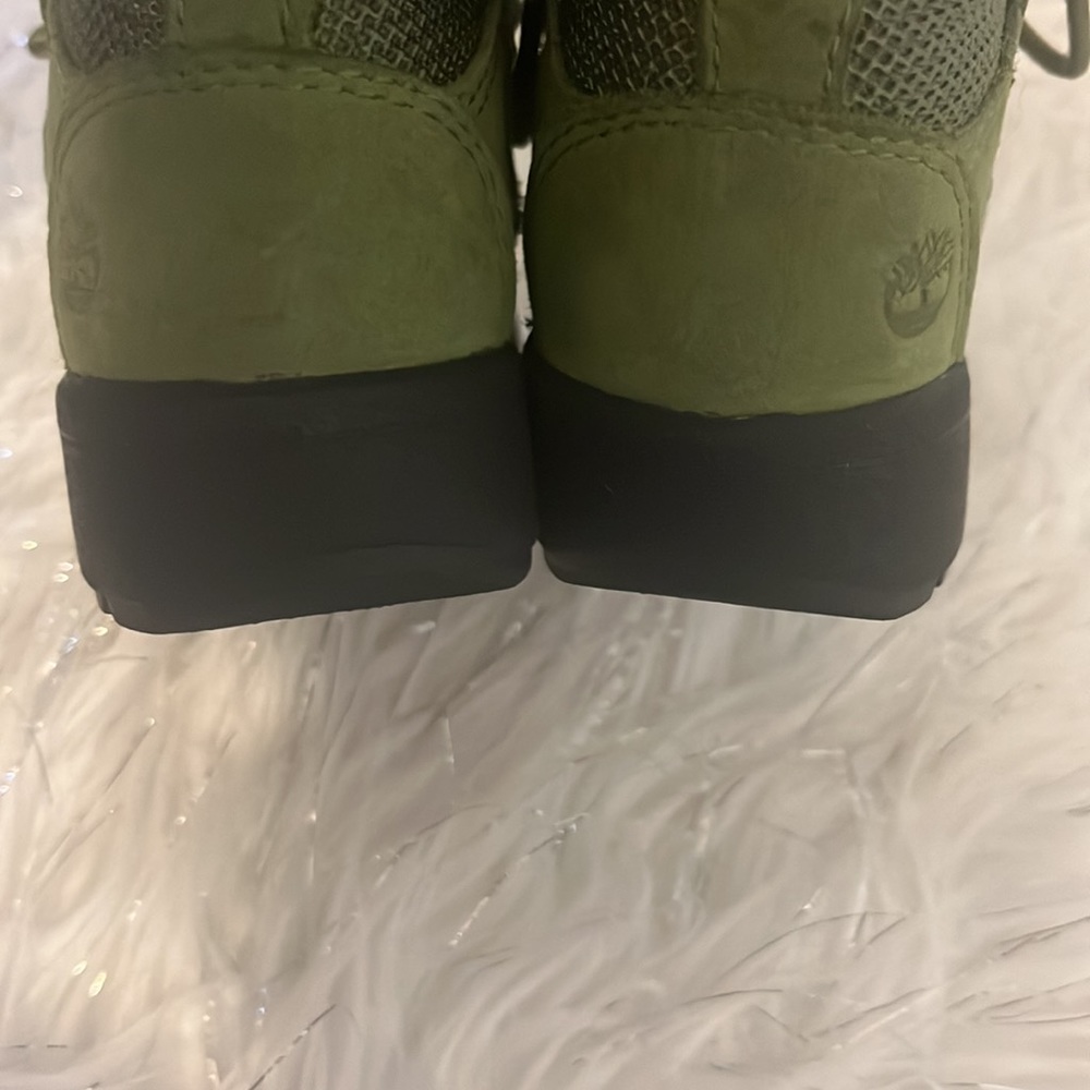 Kids Timberland boots size 5 in army green - Picture 8 of 8